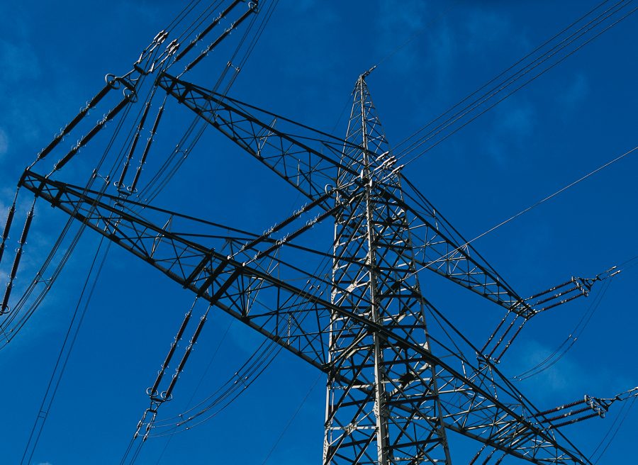 Energie klime strom stromnetz netzausbau mast blauer himmel cc vision 36 07100